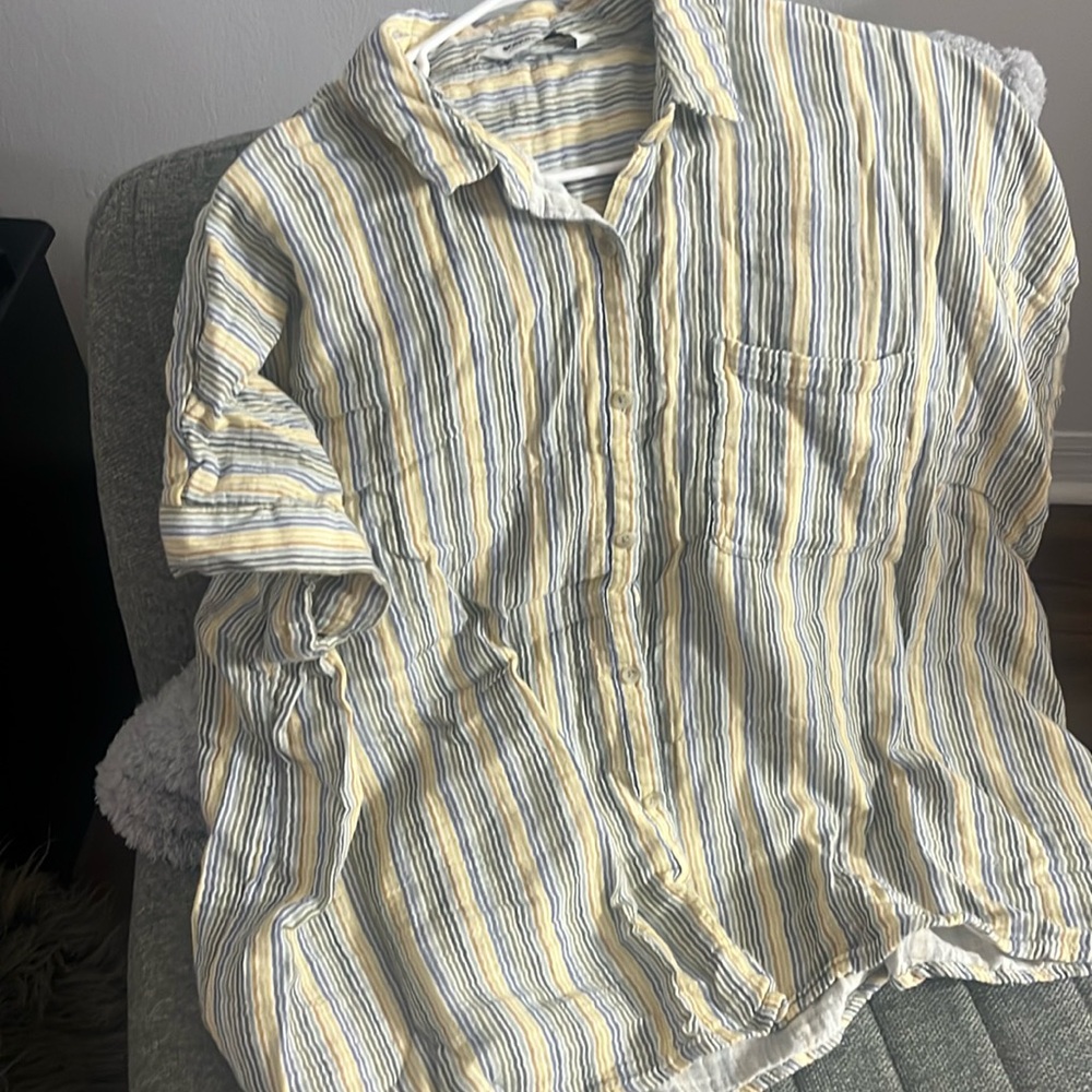 Multicolored button up short sleeve